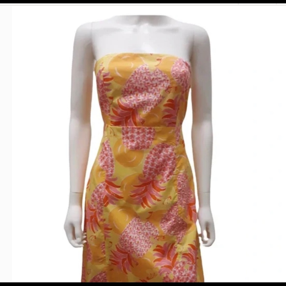Lilly Pulitzer. Ladies S. Pina Colada print. Worn 4 times. Non smoking/cat home.